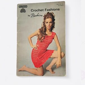Vintage Patons Beehive Crochet Fashions Book 123